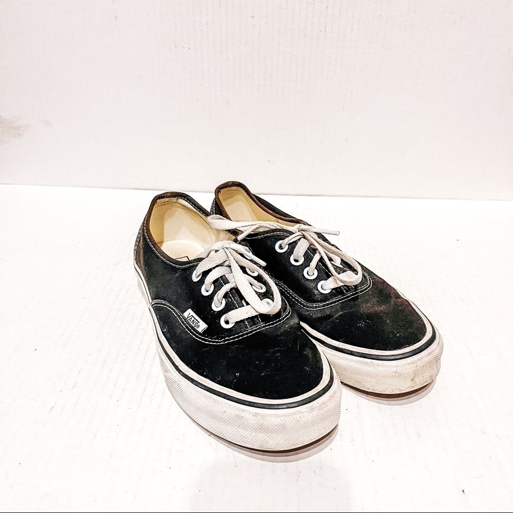 Black Sk8r lace up Sneakers SZ-6.5